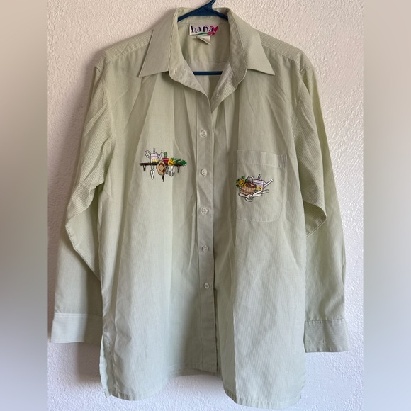 hana Tops - Hana Button Up Shirt Womens Medium Embroidered Gardening Theme Green Striped